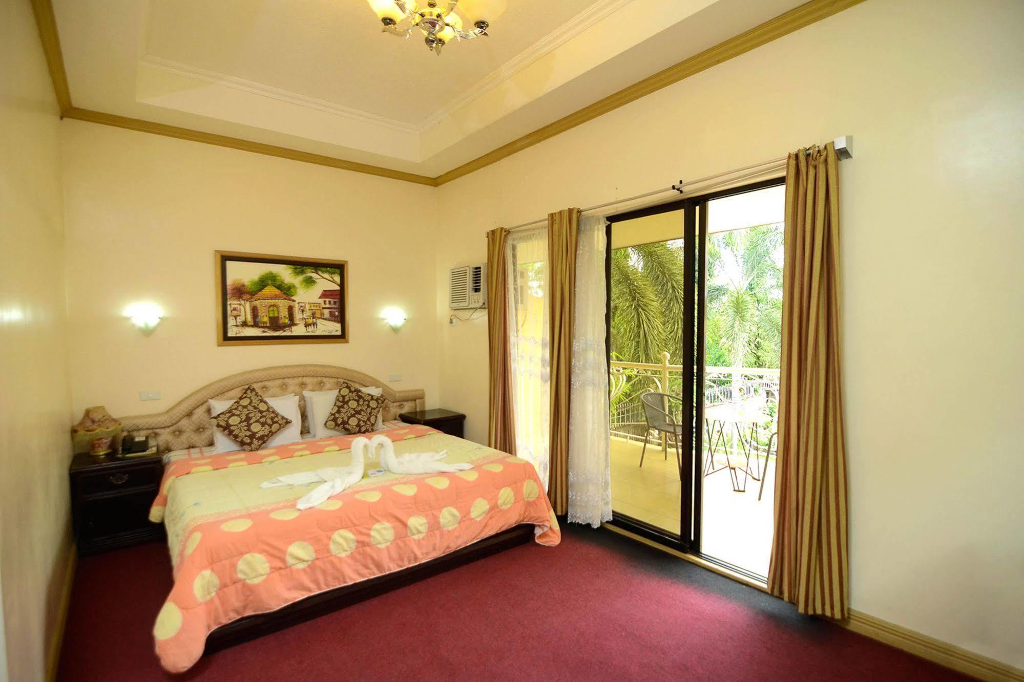 Oyo 197 Sunny Point Hotel Davao Exterior foto