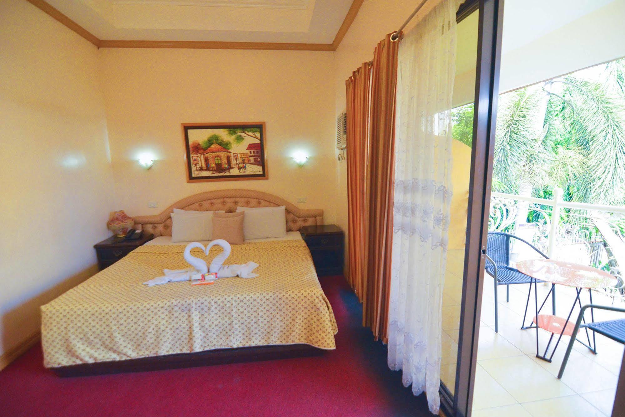 Oyo 197 Sunny Point Hotel Davao Exterior foto