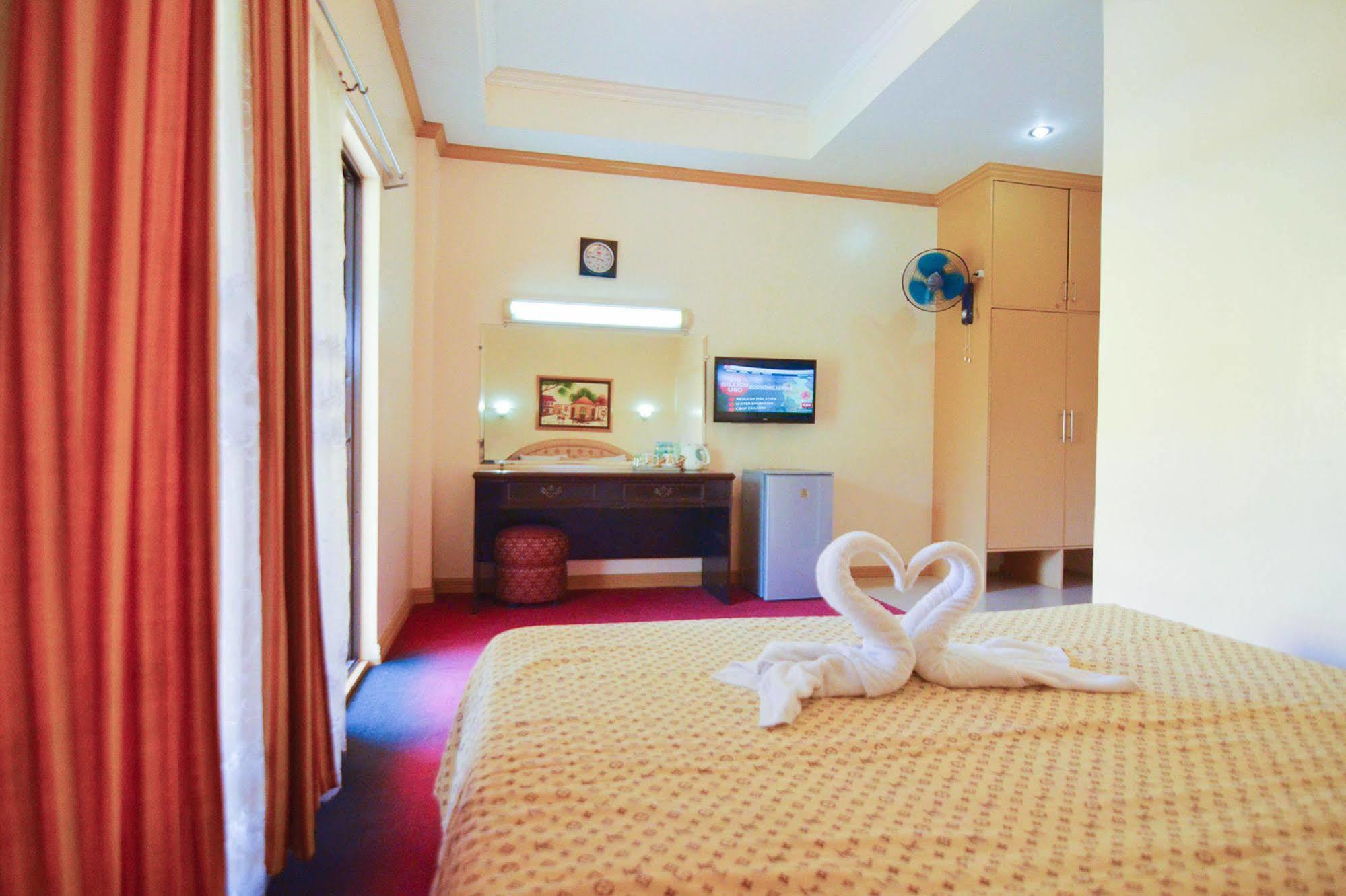 Oyo 197 Sunny Point Hotel Davao Exterior foto