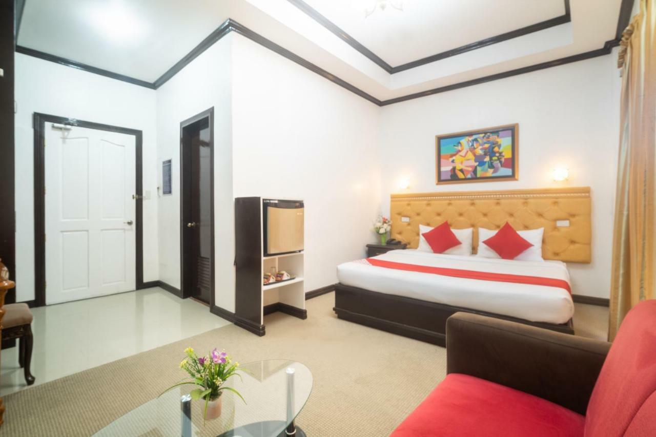Oyo 197 Sunny Point Hotel Davao Exterior foto